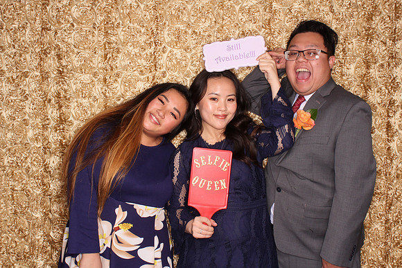 Ask about our Free Wedding Day Booth Special