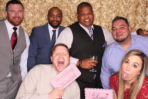 Ask about our Free Wedding Day Booth Special